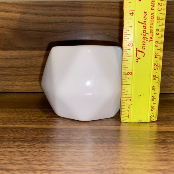 Geometric Floral Container - Picture 3 of 3